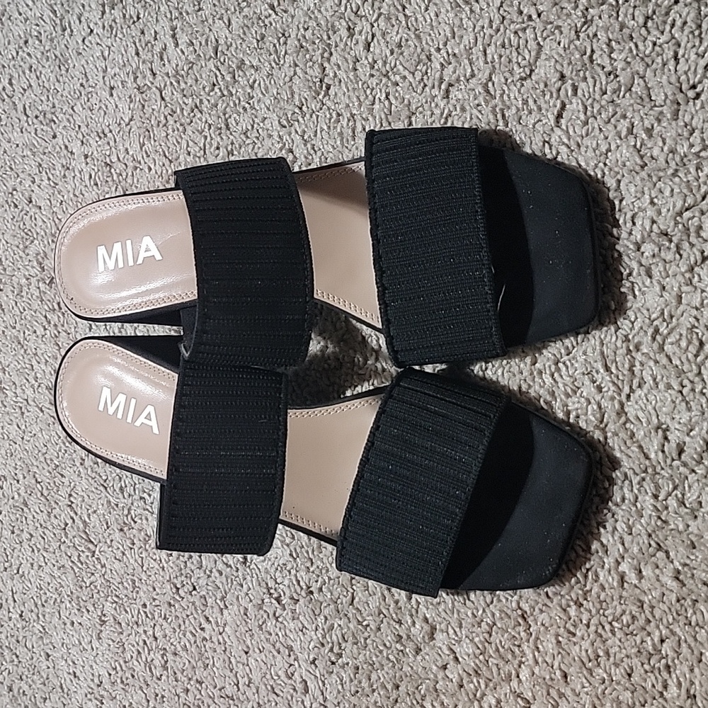 Mia slip on block heel sandel, size 7.5 black